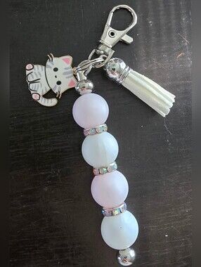 Cute Cat Tassel Keychain with Iridescent White Beads